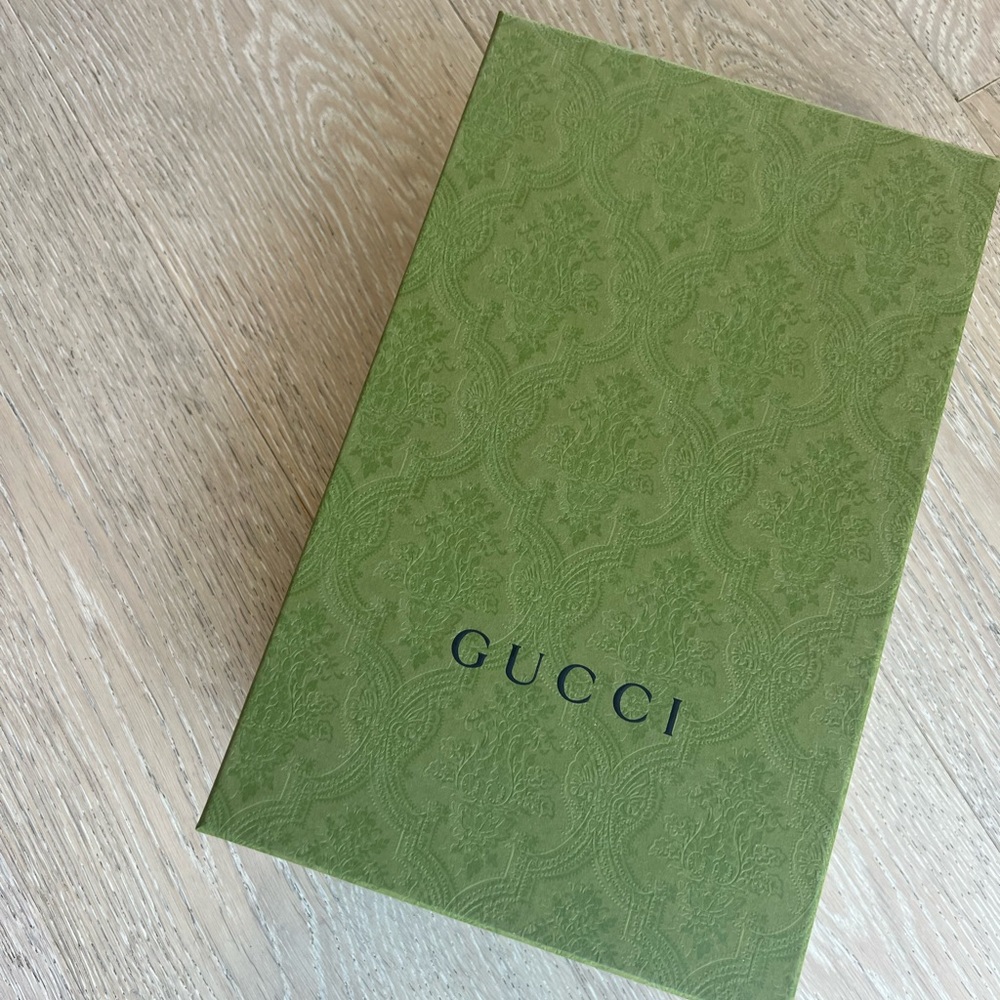 NIB Gucci Jelly Sandals size 37